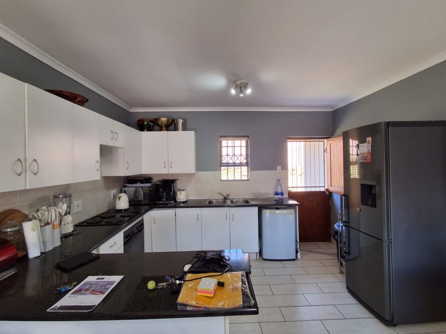 3 Bedroom Property for Sale in Nahoon Valley Park Eastern Cape